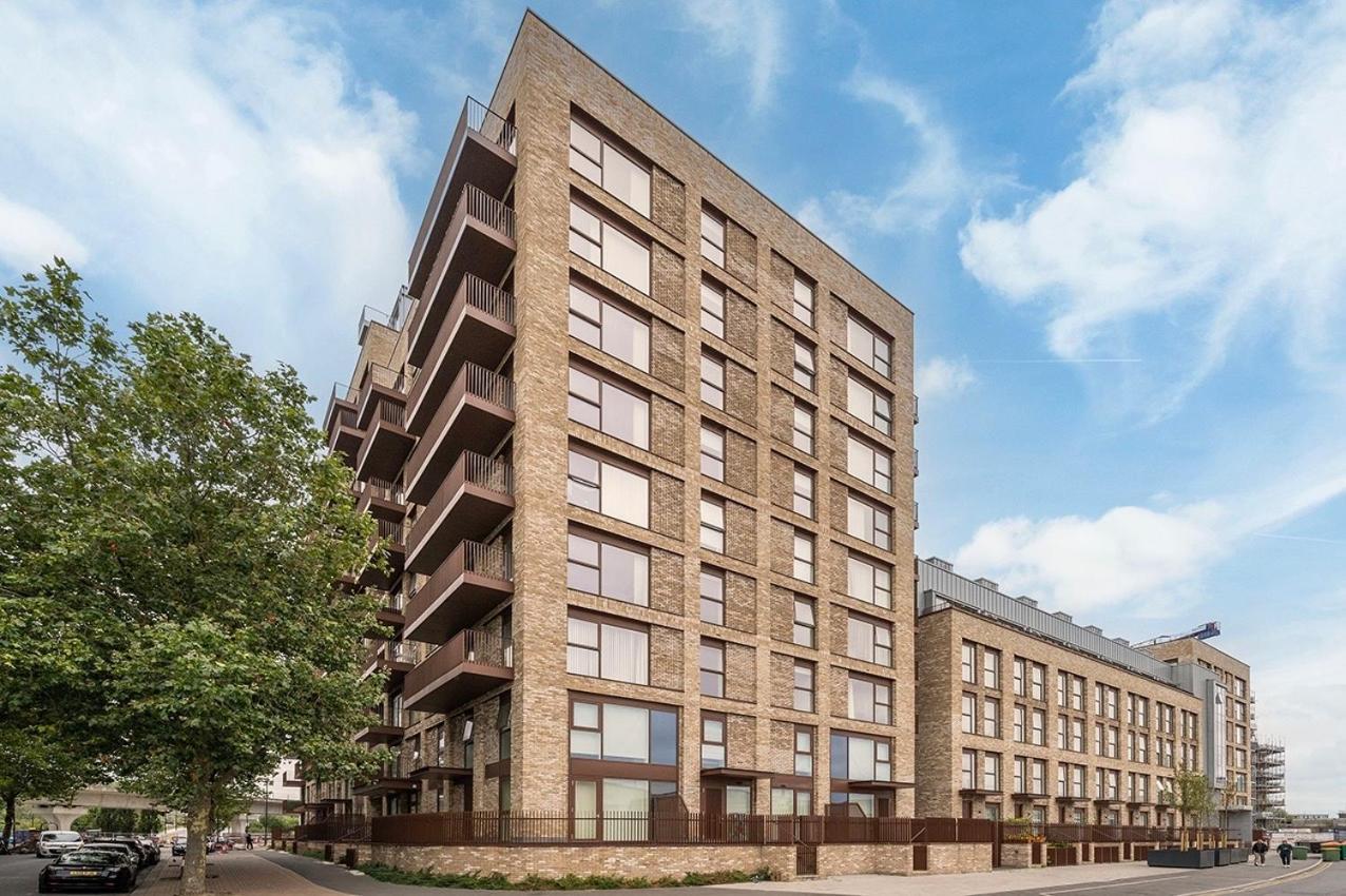 Deluxe Double Bed In Shared Apt Near Canary Wharf, City Airport & O2 Arena With Thames View London Eksteriør bilde
